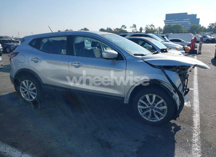Photo 13 of 2022 Nissan Rogue SPORT S FWD XTRONIC CVT (VIN JN1BJ1AV6NW581419)