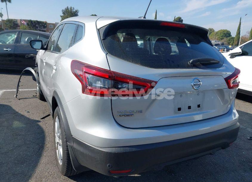 Photo 3 of 2022 Nissan Rogue SPORT S FWD XTRONIC CVT (VIN JN1BJ1AV6NW581419)