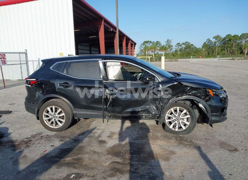 Photo 14 of 2022 Nissan Rogue SPORT S FWD XTRONIC CVT (VIN JN1BJ1AV7NW340713)