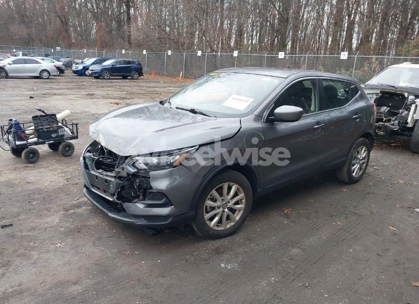 Photo 2 of 2022 Nissan Rogue SPORT S FWD XTRONIC CVT (VIN JN1BJ1AV7NW344518)