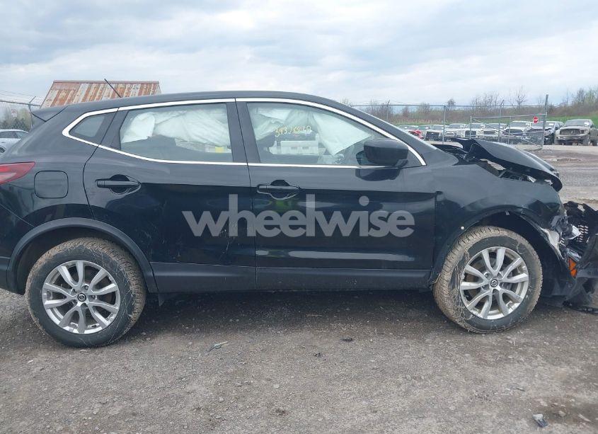 Photo 13 of 2021 Nissan Rogue SPORT S FWD XTRONIC CVT (VIN JN1BJ1AV8MW564068)