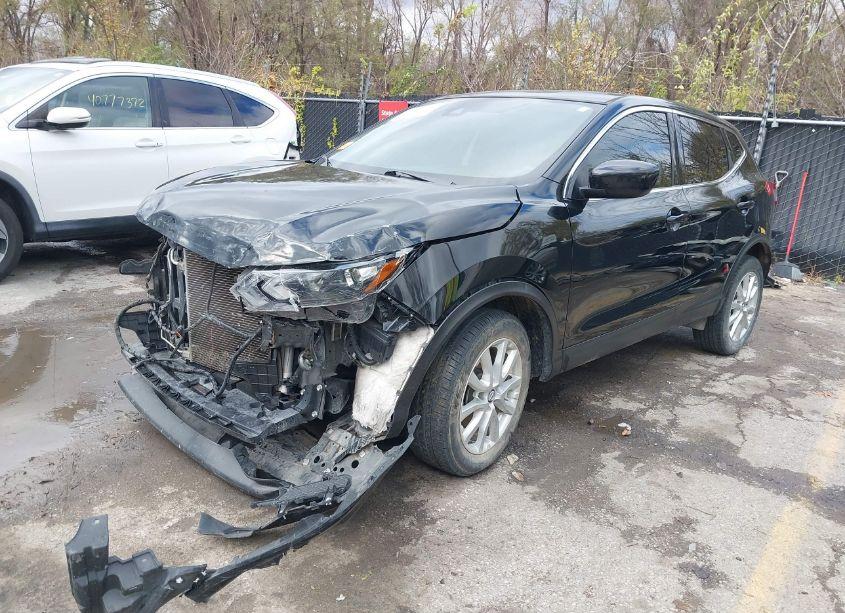 Photo 2 of 2021 Nissan Rogue SPORT S FWD XTRONIC CVT (VIN JN1BJ1AVXMW304268)