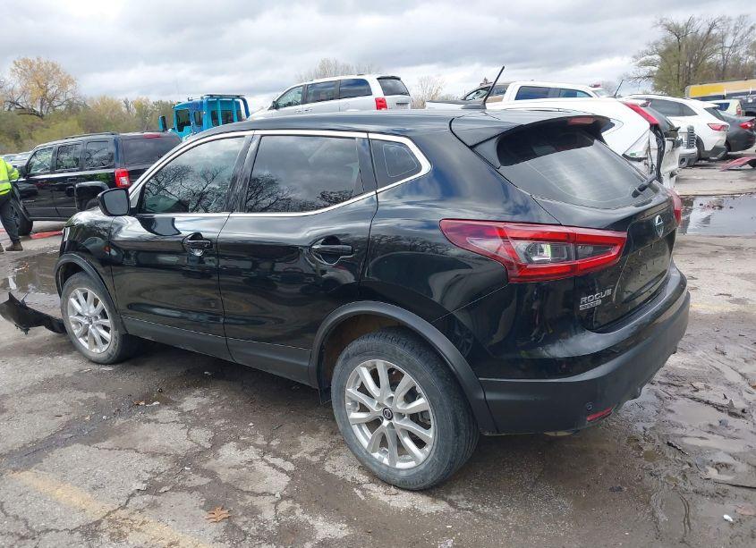 Photo 3 of 2021 Nissan Rogue SPORT S FWD XTRONIC CVT (VIN JN1BJ1AVXMW304268)