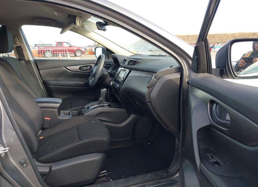 Photo 5 of 2022 Nissan Rogue SPORT S FWD XTRONIC CVT (VIN JN1BJ1AVXNW347624)