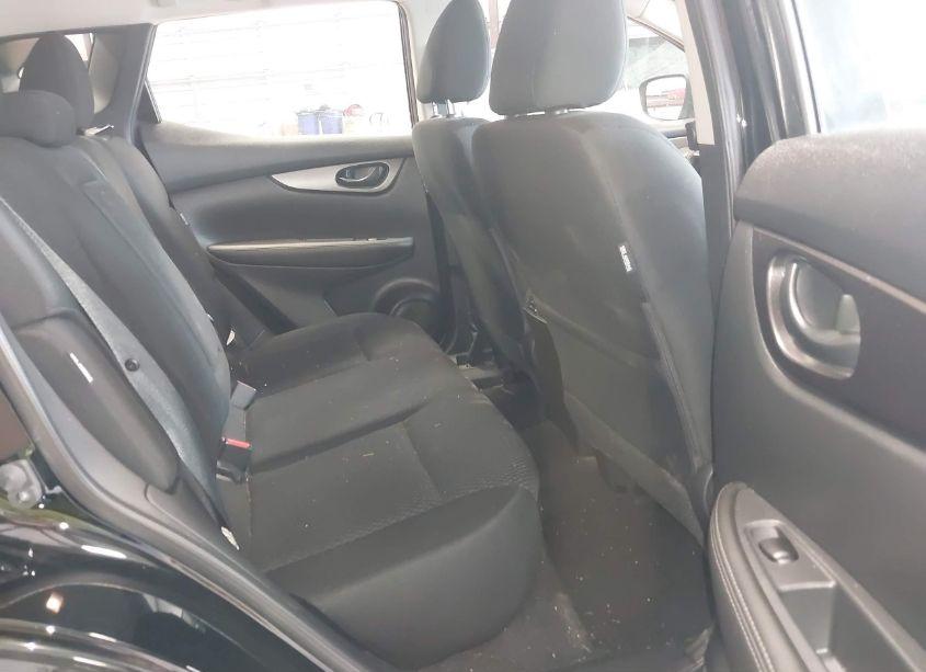 Photo 8 of 2022 Nissan Rogue SPORT S AWD XTRONIC CVT (VIN JN1BJ1AW2NW478958)