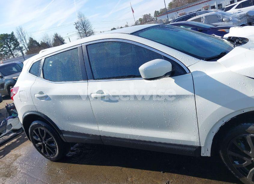 Photo 14 of 2022 Nissan Rogue SPORT S AWD XTRONIC CVT (VIN JN1BJ1AW3NW475177)