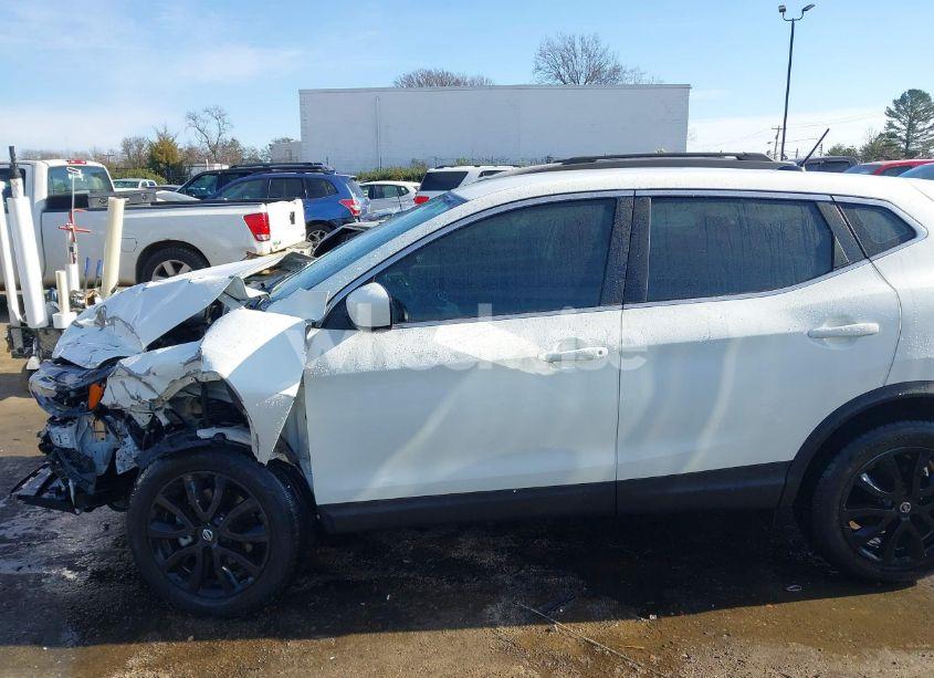 Photo 15 of 2022 Nissan Rogue SPORT S AWD XTRONIC CVT (VIN JN1BJ1AW3NW475177)