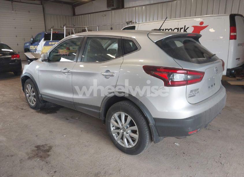 Photo 3 of 2021 Nissan Rogue SPORT S AWD XTRONIC CVT (VIN JN1BJ1AW4MW423054)