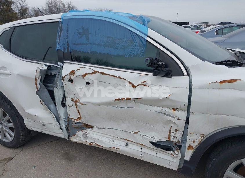 Photo 6 of 2022 Nissan Rogue SPORT S AWD XTRONIC CVT (VIN JN1BJ1AW4NW470456)