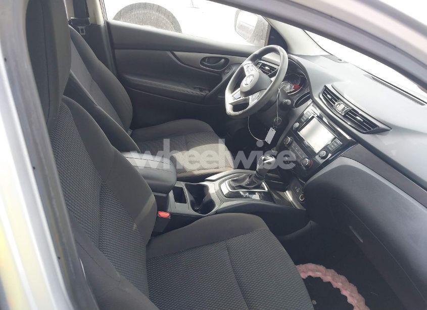 Photo 5 of 2021 Nissan Rogue SPORT S AWD XTRONIC CVT (VIN JN1BJ1AW5MW422950)