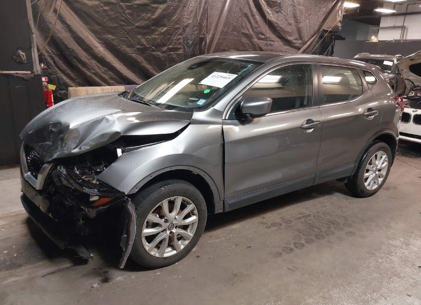 Photo 2 of 2021 Nissan Rogue SPORT S AWD XTRONIC CVT (VIN JN1BJ1AW6MW673170)