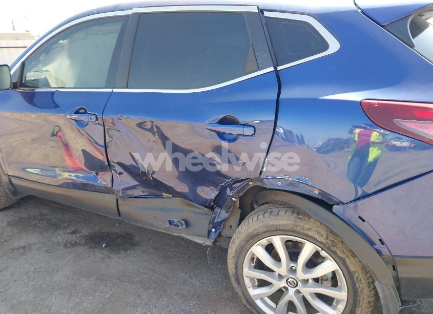 Photo 6 of 2022 Nissan Rogue SPORT S AWD XTRONIC CVT (VIN JN1BJ1AW6NW478333)