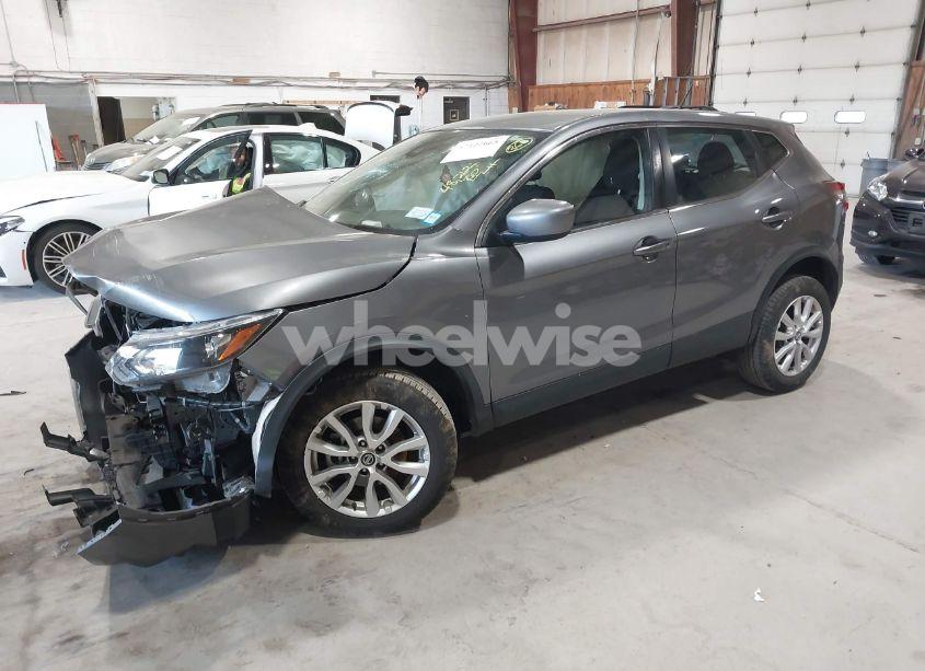 Photo 2 of 2021 Nissan Rogue SPORT S AWD XTRONIC CVT (VIN JN1BJ1AW7MW423744)
