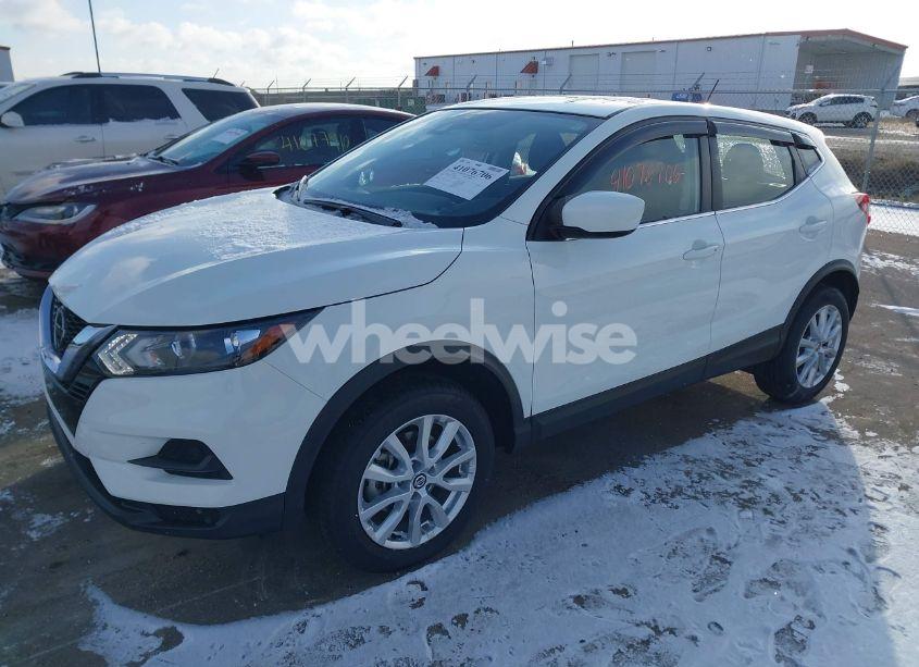 Photo 2 of 2021 Nissan Rogue SPORT S AWD XTRONIC CVT (VIN JN1BJ1AW8MW429990)