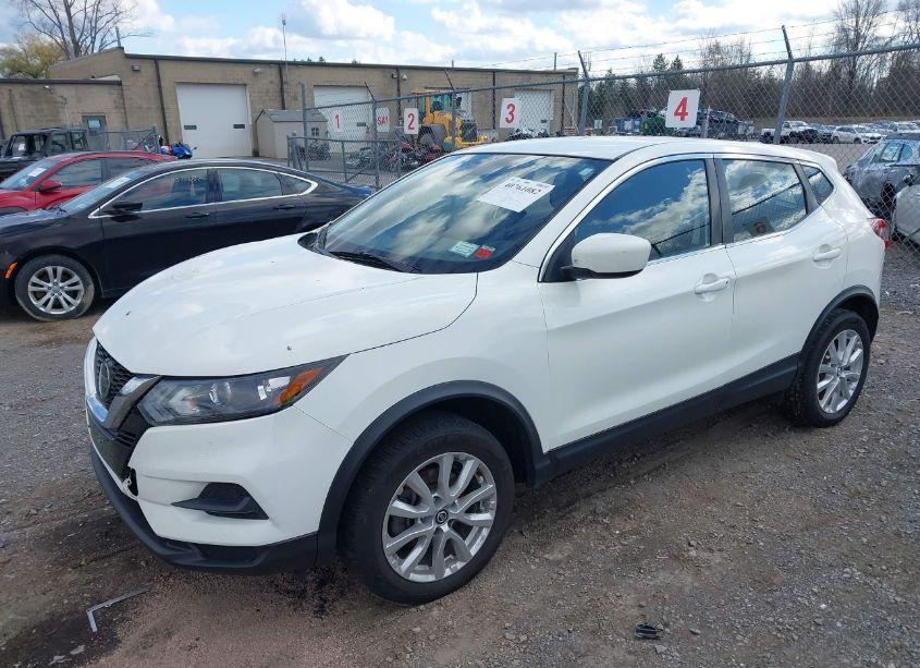 Photo 2 of 2021 Nissan Rogue SPORT S AWD XTRONIC CVT (VIN JN1BJ1AW8MW430251)