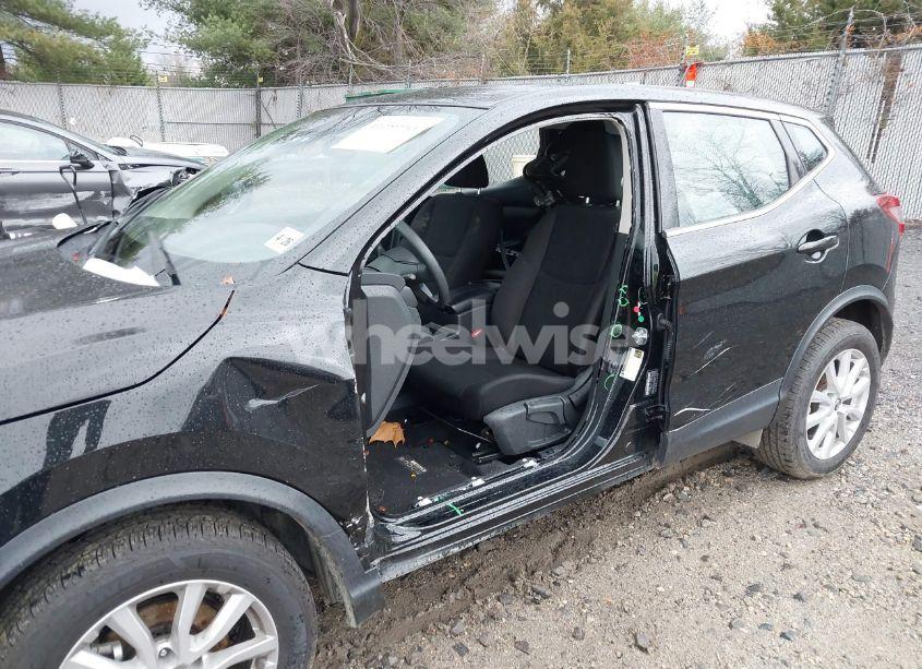 Photo 6 of 2021 Nissan Rogue SPORT S AWD XTRONIC CVT (VIN JN1BJ1AWXMW660387)