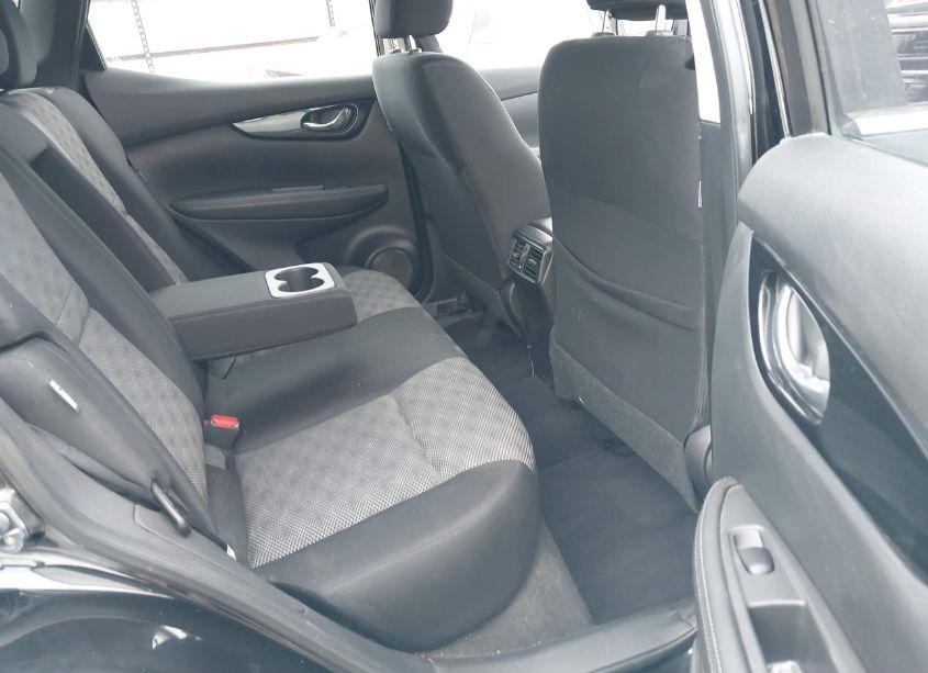 Photo 8 of 2021 Nissan Rogue SPORT SV FWD XTRONIC CVT (VIN JN1BJ1BV1MW317294)