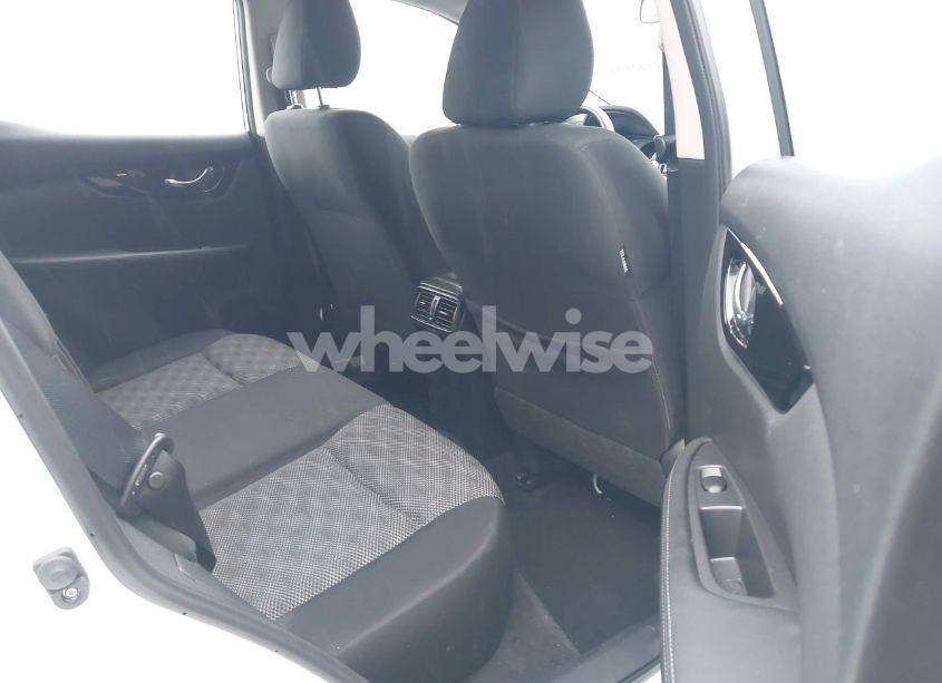 Photo 8 of 2021 Nissan Rogue SPORT SV FWD XTRONIC CVT (VIN JN1BJ1BV2MW318714)