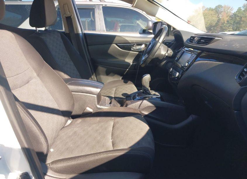 Photo 5 of 2021 Nissan Rogue SPORT SV FWD XTRONIC CVT (VIN JN1BJ1BV2MW571905)