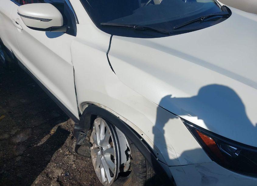 Photo 6 of 2021 Nissan Rogue SPORT SV FWD XTRONIC CVT (VIN JN1BJ1BV2MW571905)