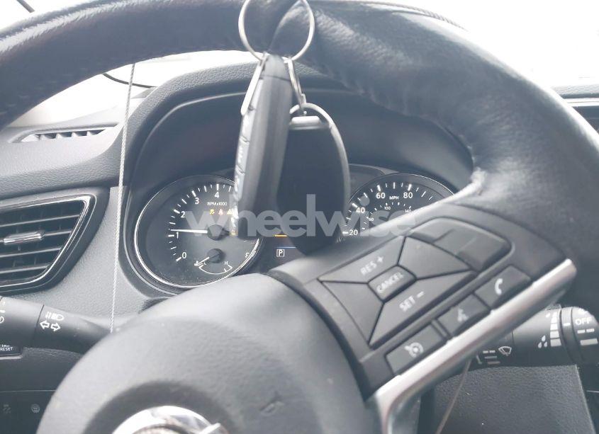 Photo 11 of 2021 Nissan Rogue SPORT SV FWD XTRONIC CVT (VIN JN1BJ1BV4MW312218)