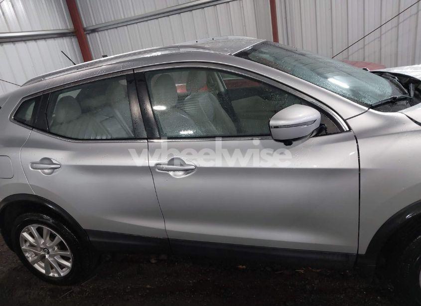 Photo 13 of 2021 Nissan Rogue SPORT SV FWD XTRONIC CVT (VIN JN1BJ1BV4MW566429)