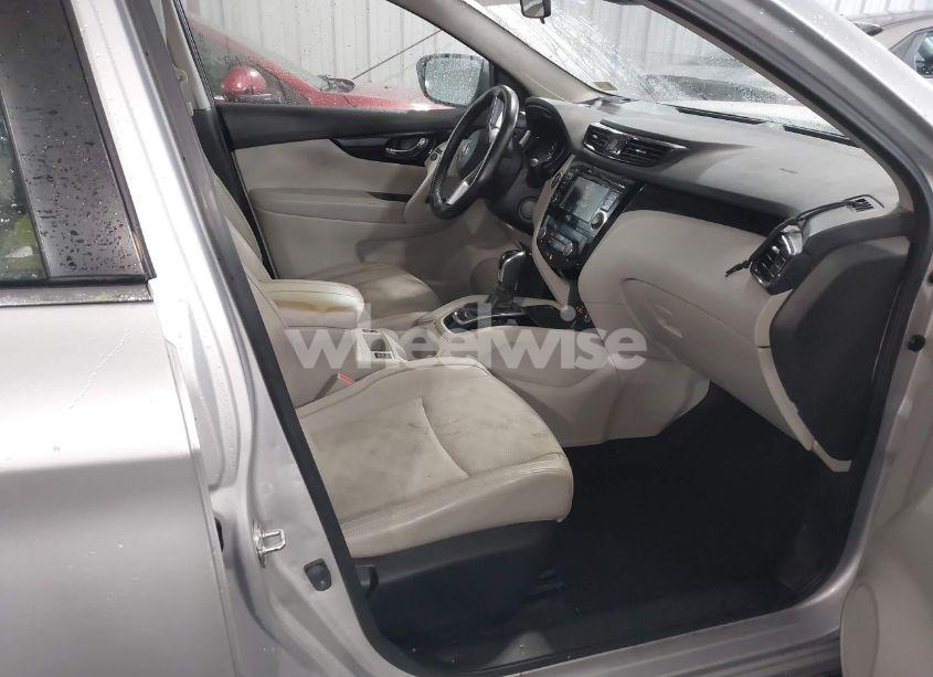 Photo 5 of 2021 Nissan Rogue SPORT SV FWD XTRONIC CVT (VIN JN1BJ1BV4MW566429)