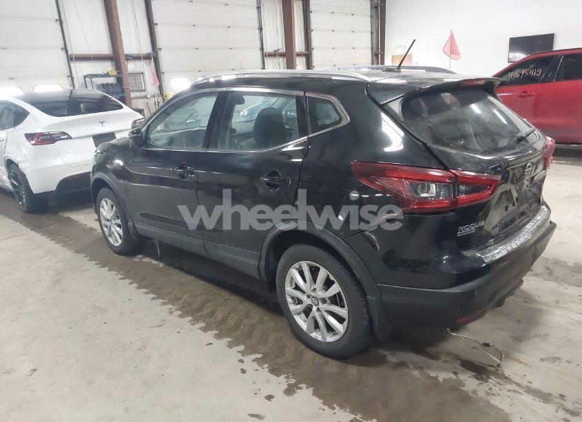 Photo 3 of 2022 Nissan Rogue SPORT SV FWD XTRONIC CVT (VIN JN1BJ1BV5NW582432)