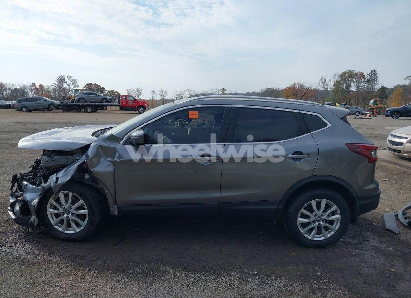 Photo 15 of 2021 Nissan Rogue SPORT SV FWD XTRONIC CVT (VIN JN1BJ1BV7MW566103)