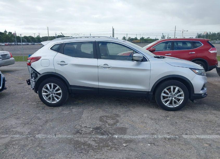 Photo 14 of 2021 Nissan Rogue SPORT SV FWD XTRONIC CVT (VIN JN1BJ1BV8MW573206)