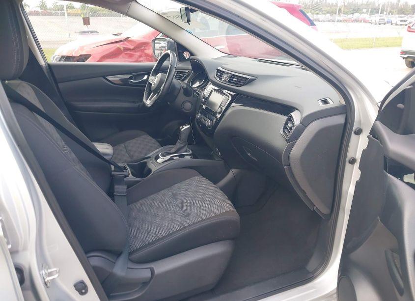 Photo 5 of 2021 Nissan Rogue SPORT SV FWD XTRONIC CVT (VIN JN1BJ1BV8MW573206)