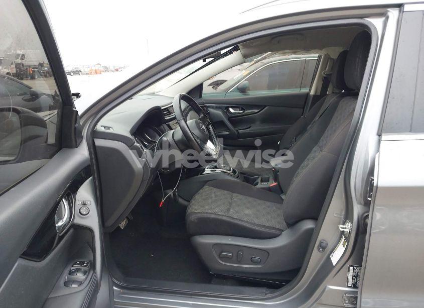 Photo 5 of 2021 Nissan Rogue SPORT SV FWD XTRONIC CVT (VIN JN1BJ1BVXMW323062)