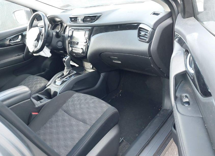 Photo 5 of 2022 Nissan Rogue SPORT SV AWD XTRONIC CVT (VIN JN1BJ1BW0NW682592)