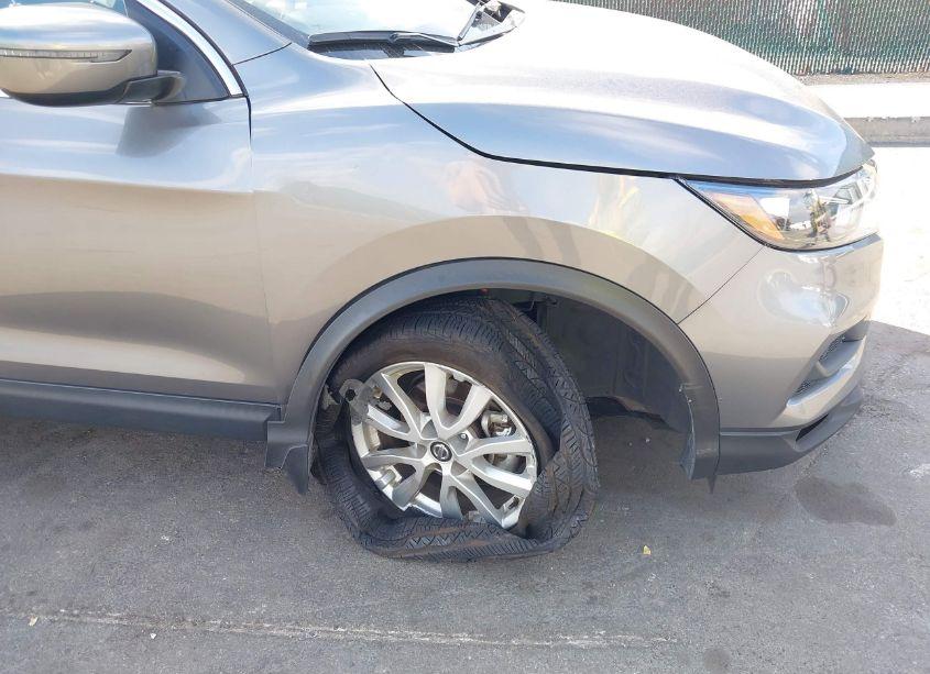 Photo 6 of 2022 Nissan Rogue SPORT SV AWD XTRONIC CVT (VIN JN1BJ1BW0NW682592)