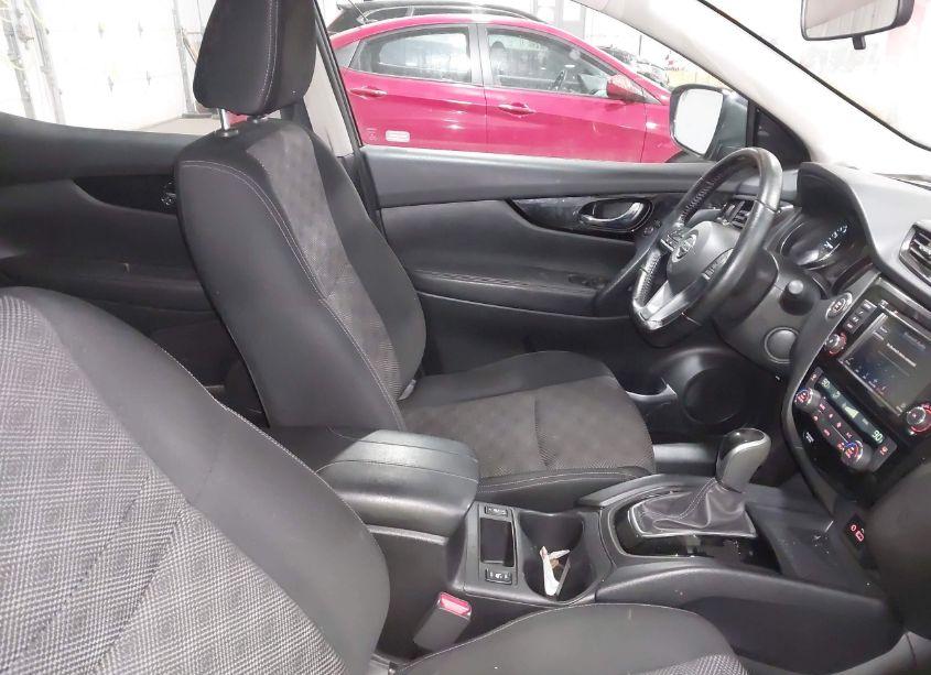 Photo 5 of 2021 Nissan Rogue SPORT SV AWD XTRONIC CVT (VIN JN1BJ1BW3MW429233)