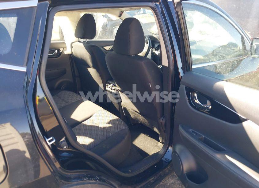 Photo 8 of 2021 Nissan Rogue SPORT SV AWD XTRONIC CVT (VIN JN1BJ1BW8MW441037)