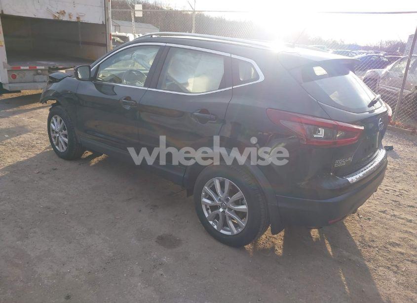 Photo 3 of 2021 Nissan Rogue SPORT SV AWD XTRONIC CVT (VIN JN1BJ1BW9MW440673)