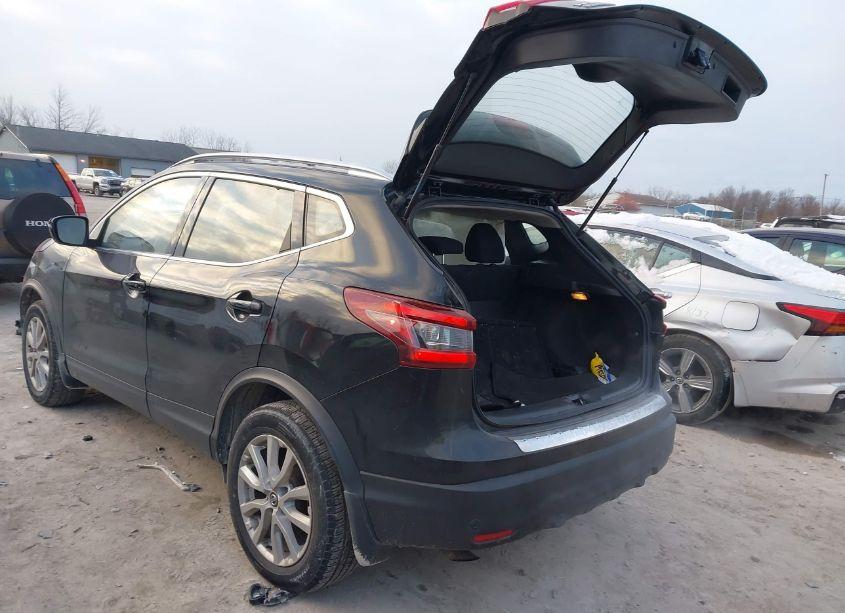 Photo 3 of 2022 Nissan Rogue SPORT SV AWD XTRONIC CVT (VIN JN1BJ1BW9NW470323)