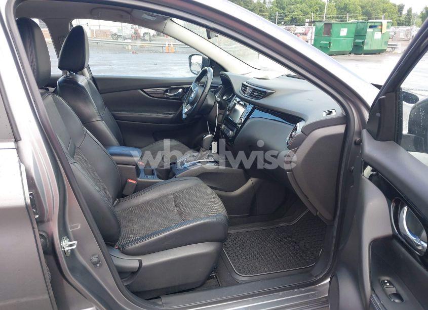 Photo 5 of 2021 Nissan Rogue SPORT SV AWD XTRONIC CVT (VIN JN1BJ1BWXMW440150)