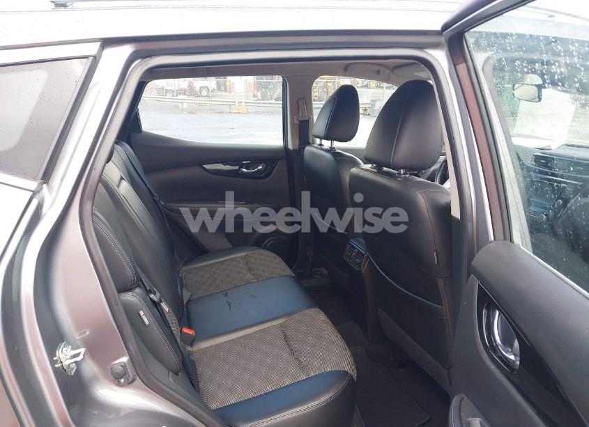 Photo 8 of 2021 Nissan Rogue SPORT SV AWD XTRONIC CVT (VIN JN1BJ1BWXMW440150)