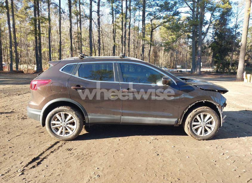 Photo 14 of 2017 Nissan Rogue SPORT SV (VIN JN1BJ1CP0HW007532)