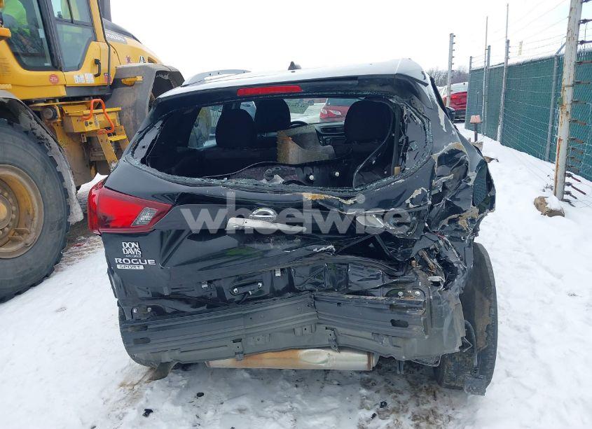 Photo 6 of 2017 Nissan Rogue SPORT SV (VIN JN1BJ1CP0HW021351)