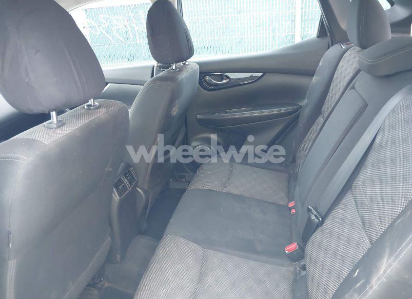 Photo 8 of 2017 Nissan Rogue SPORT SV (VIN JN1BJ1CP0HW021351)