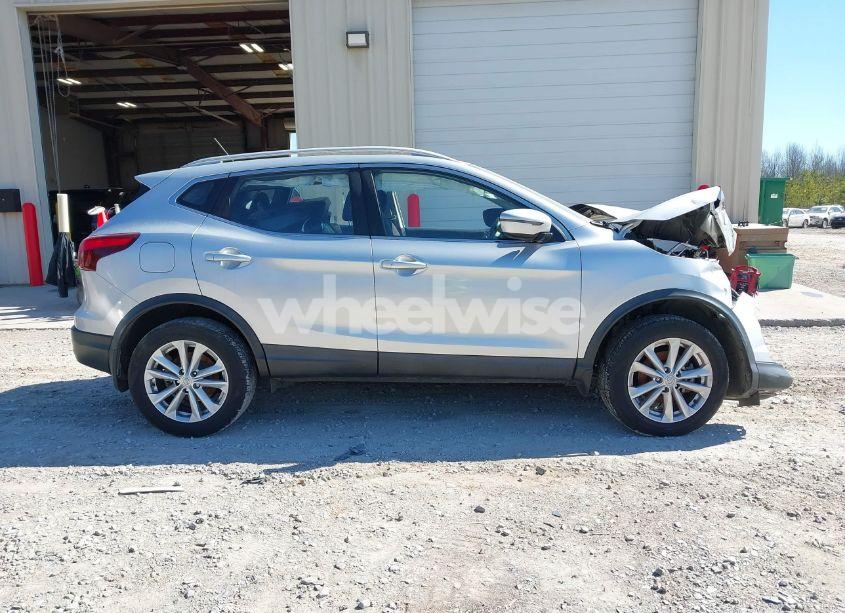 Photo 13 of 2017 Nissan Rogue SPORT SV (VIN JN1BJ1CP0HW022919)