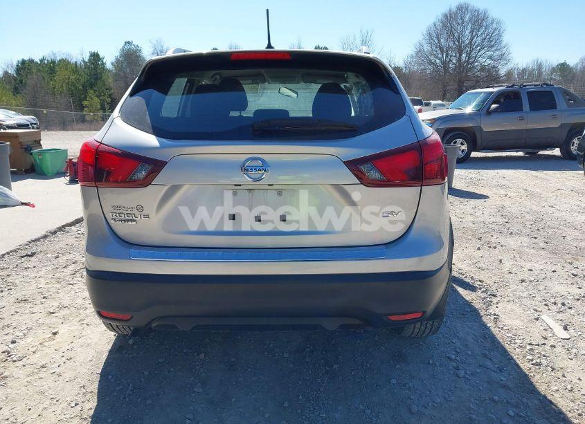 Photo 16 of 2017 Nissan Rogue SPORT SV (VIN JN1BJ1CP0HW022919)