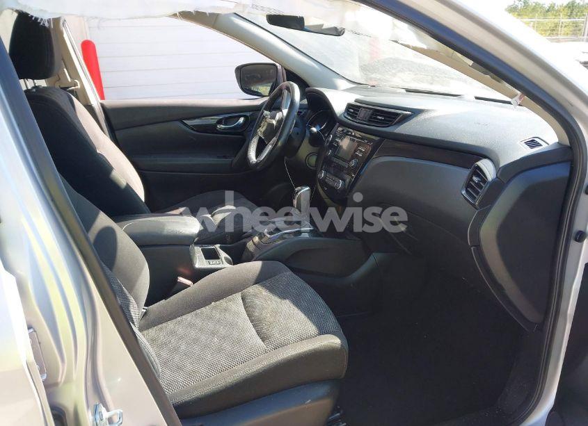 Photo 5 of 2017 Nissan Rogue SPORT SV (VIN JN1BJ1CP0HW022919)