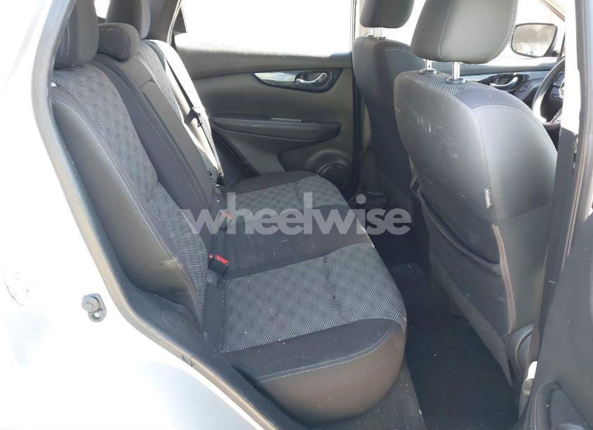 Photo 8 of 2017 Nissan Rogue SPORT SV (VIN JN1BJ1CP0HW022919)