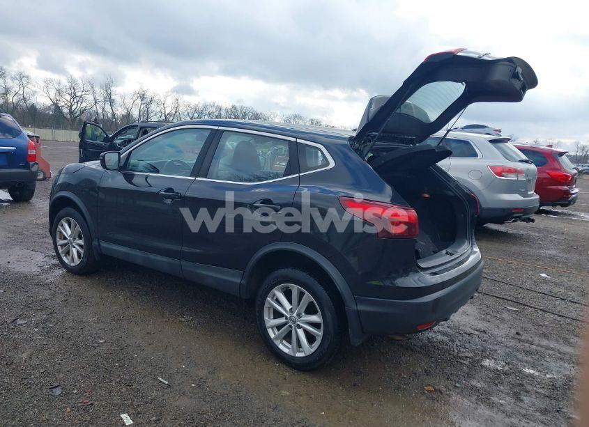 Photo 3 of 2017 Nissan Rogue SPORT S/SL/SV (VIN JN1BJ1CP0HW024122)