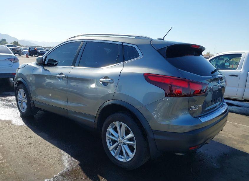 Photo 3 of 2017 Nissan Rogue SPORT SV (VIN JN1BJ1CP0HW033189)