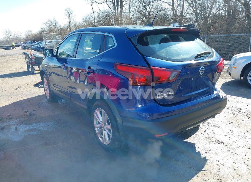 Photo 3 of 2018 Nissan Rogue SPORT S (VIN JN1BJ1CP0JW158862)